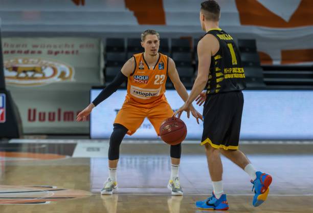 引发球迷的 引发球迷的