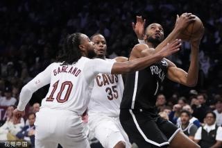 奇与詹姆斯 奇与詹姆斯