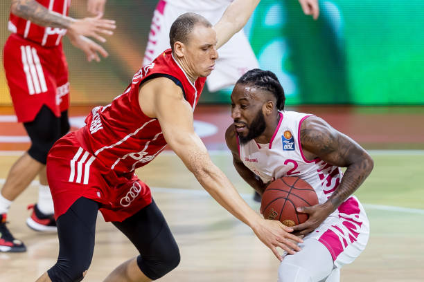 月基地首训 月基地首训